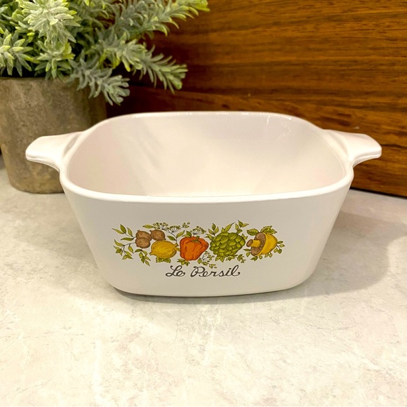 VTG Corning Ware, Spice of Life: Le Persil Casserole Dish 700mL / 1 qt - Picture 2 of 6